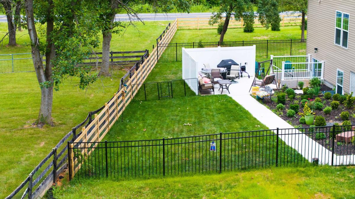 Innovative Ideas to Enhance Your Outdoor Living Space with a Custom Fence